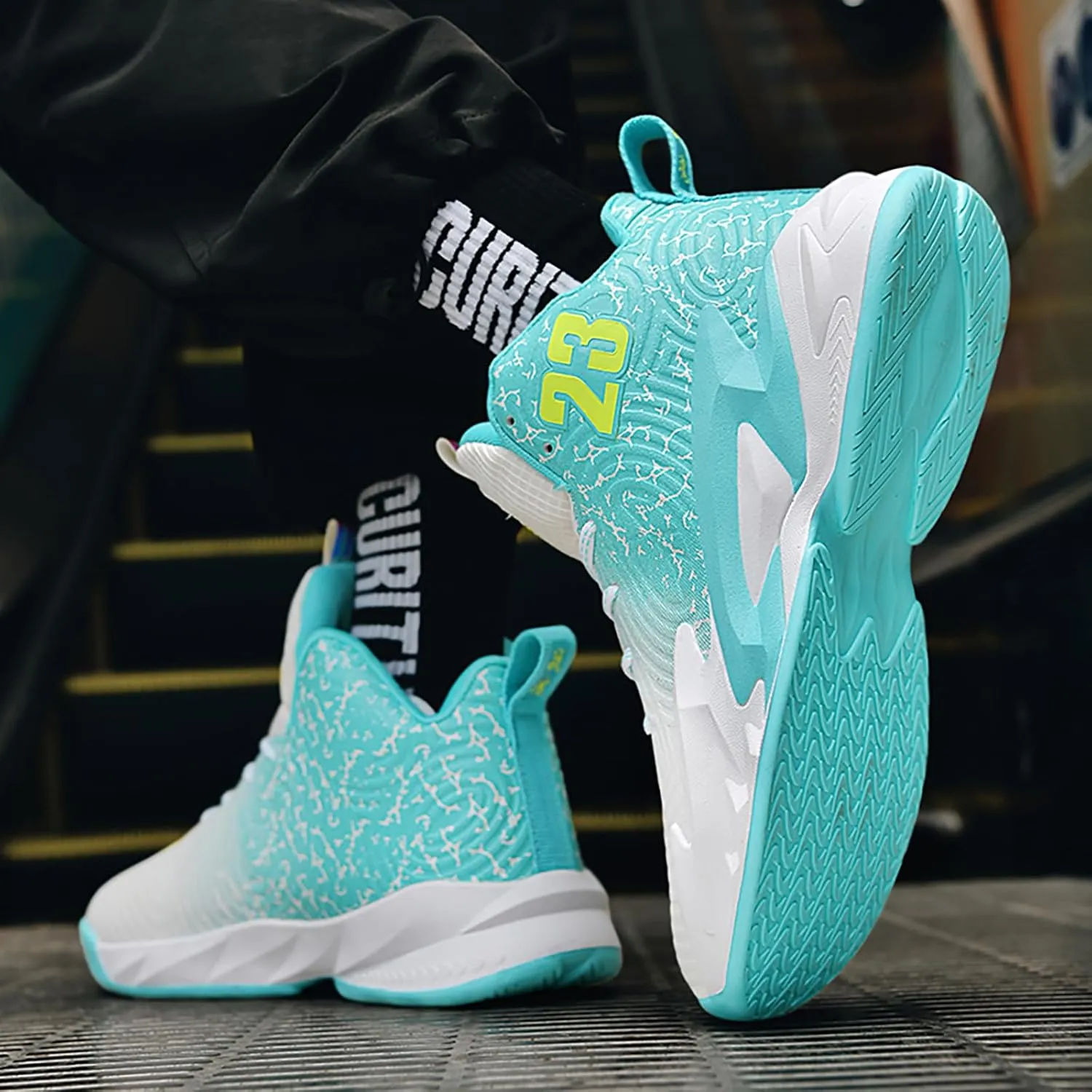 Boys Basketball Shoes Breathable Indoor Athletic Shoes Youth Outdoor Fashion Sneakers Comfortable Basketball Shoes for Girls