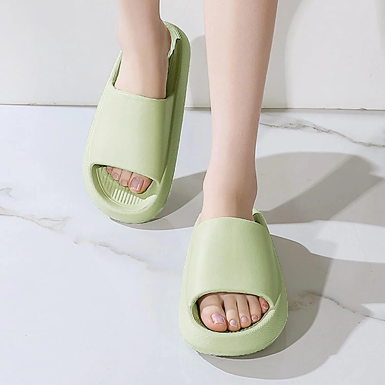 Cloud Slippers for Men Shower Shoes Women Mens Shower Shoes Womens Slides Gym Non Slip Indoor Outdoor Slippers