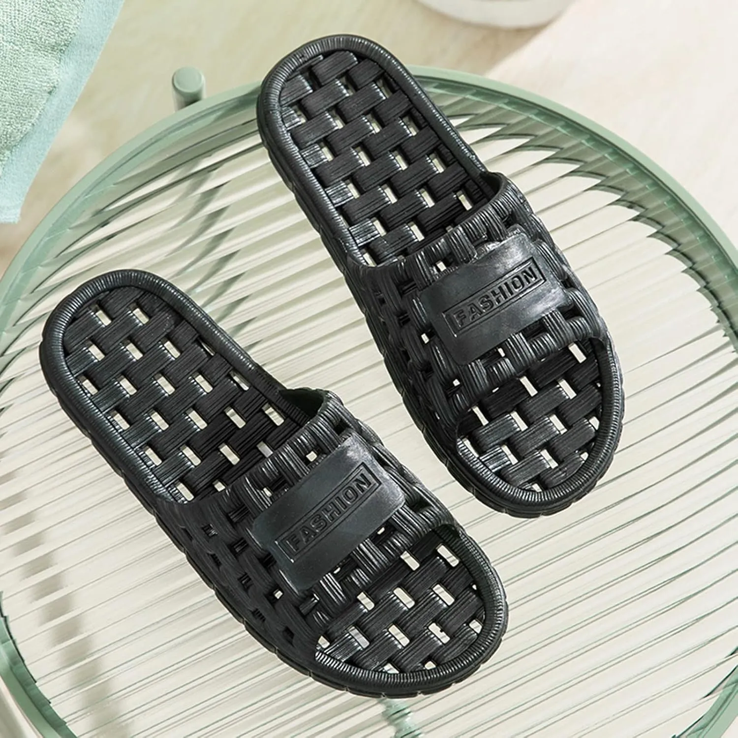 Cloud Slippers for Men Shower Shoes Women Mens Slides Slides for Women Drainage Hole Indoor Beach Slippers