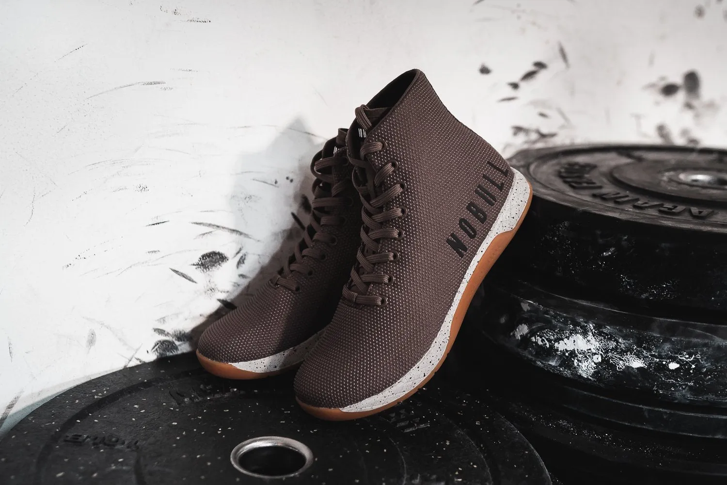 HIGH-TOP CHESTNUT TRAINER (MEN'S)
