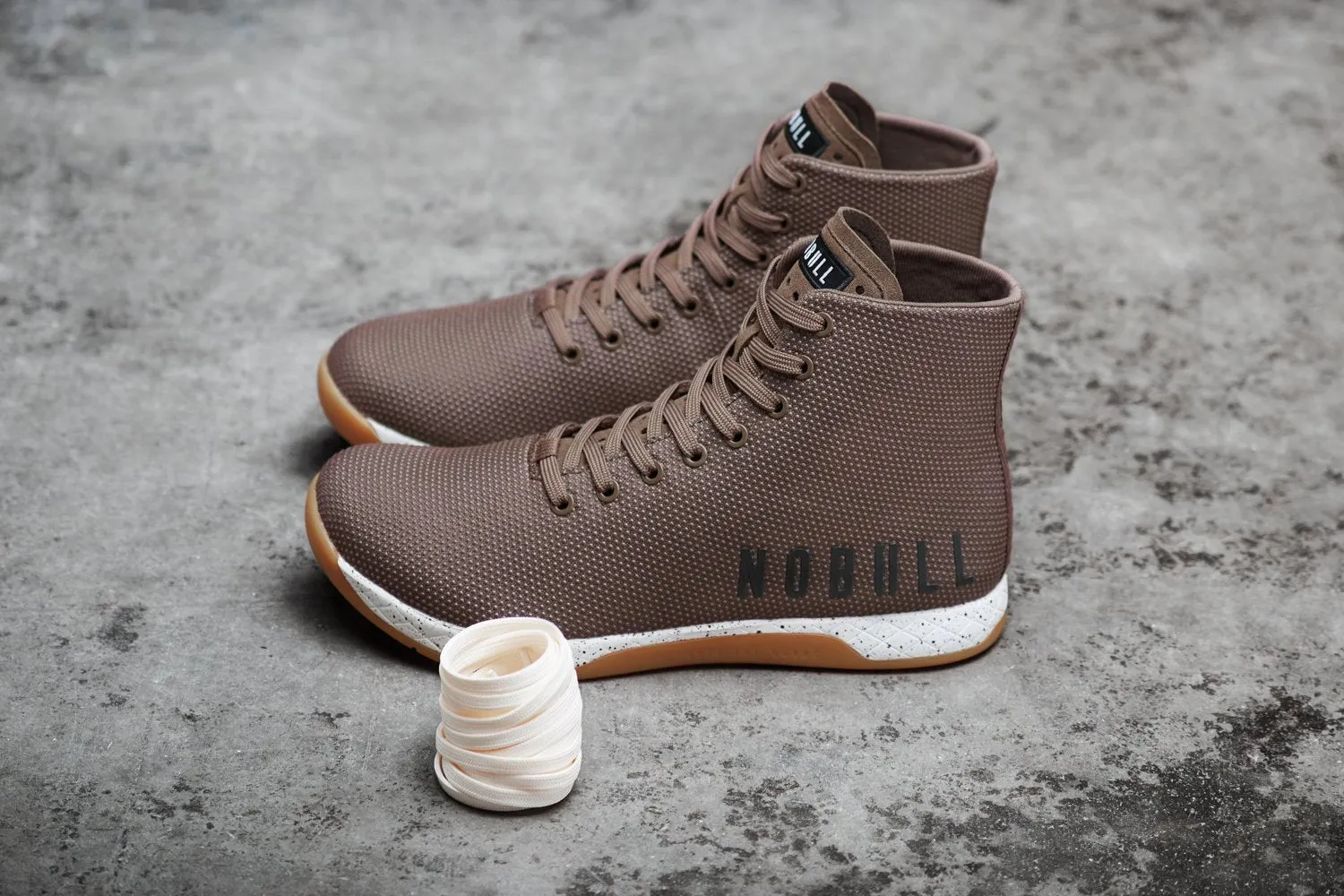 HIGH-TOP CHESTNUT TRAINER (WOMEN'S)