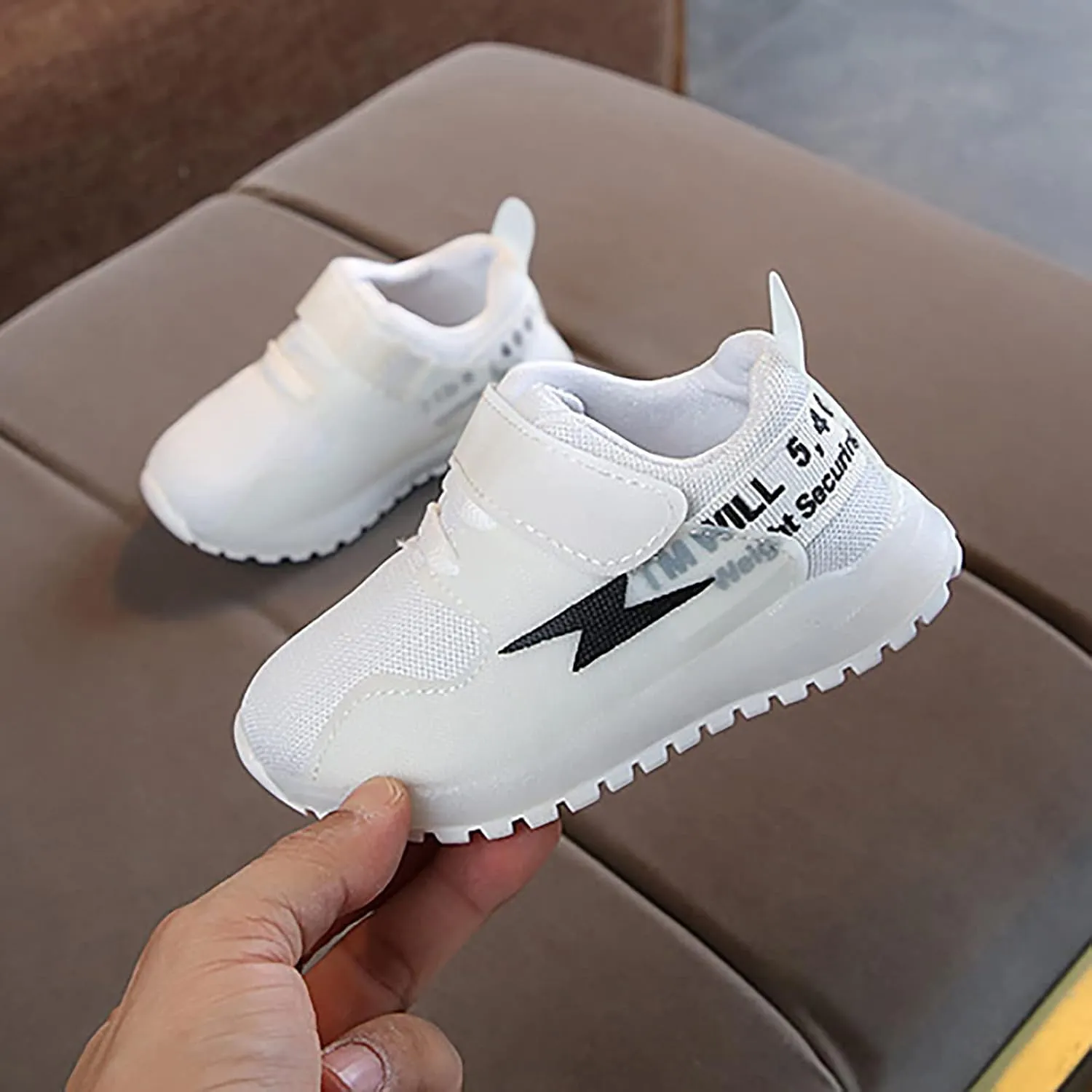 IWIHMIV Light up Kids Shoes Boys Grils Sport Tennis Shoes Luminous Running Athletic Casual Walking Shoes