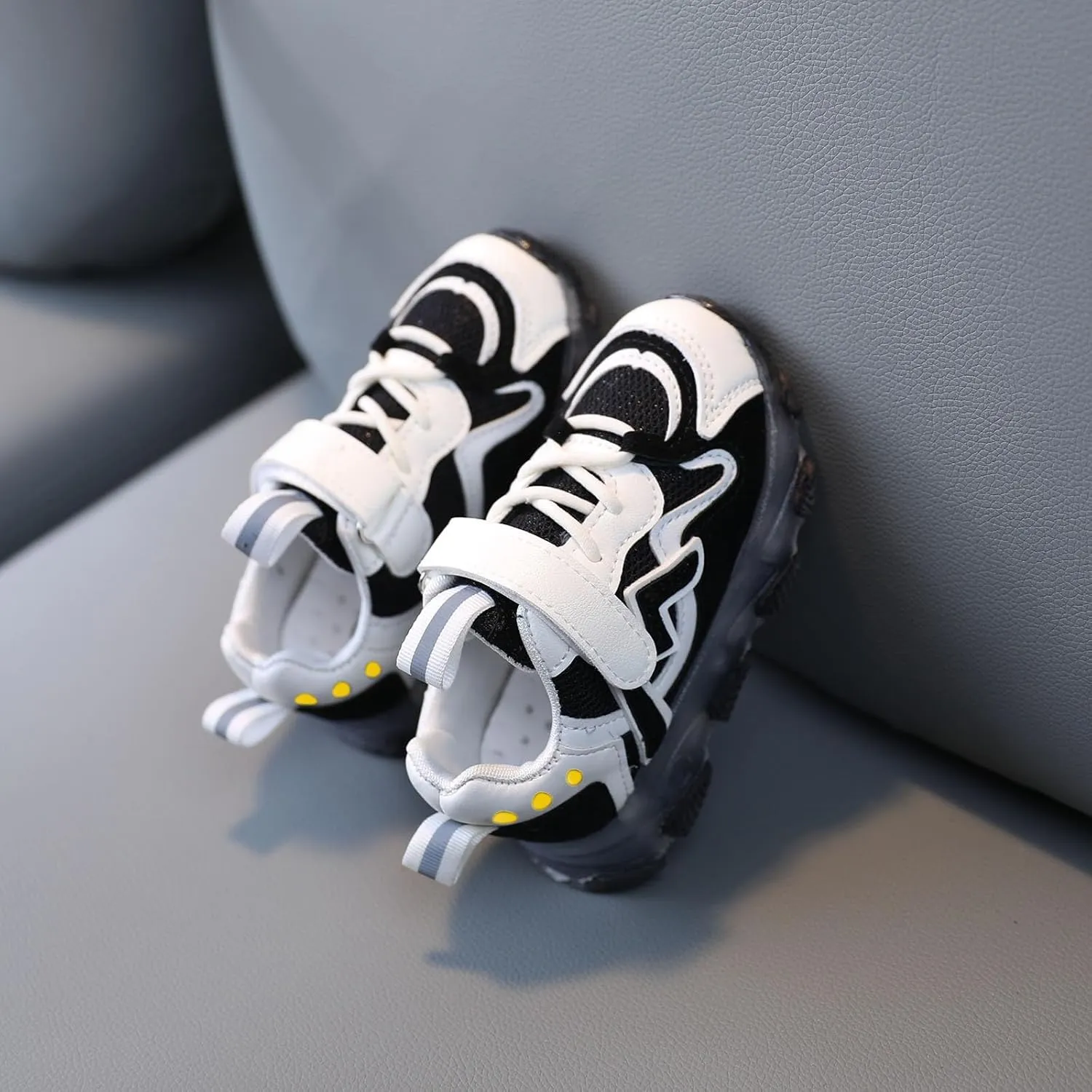 Kid Shoes Baby Boys Girls Led Light Luminous Running Sport Shoes Toddler Lightweight Fashion Mesh Flashing Sneakers