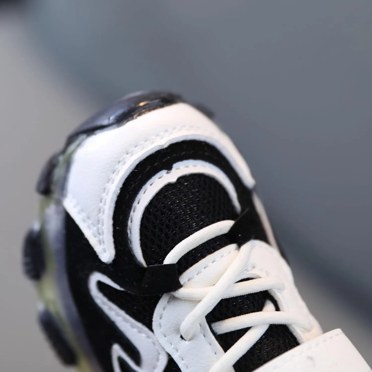 Kid Shoes Baby Boys Girls Led Light Luminous Running Sport Shoes Toddler Lightweight Fashion Mesh Flashing Sneakers