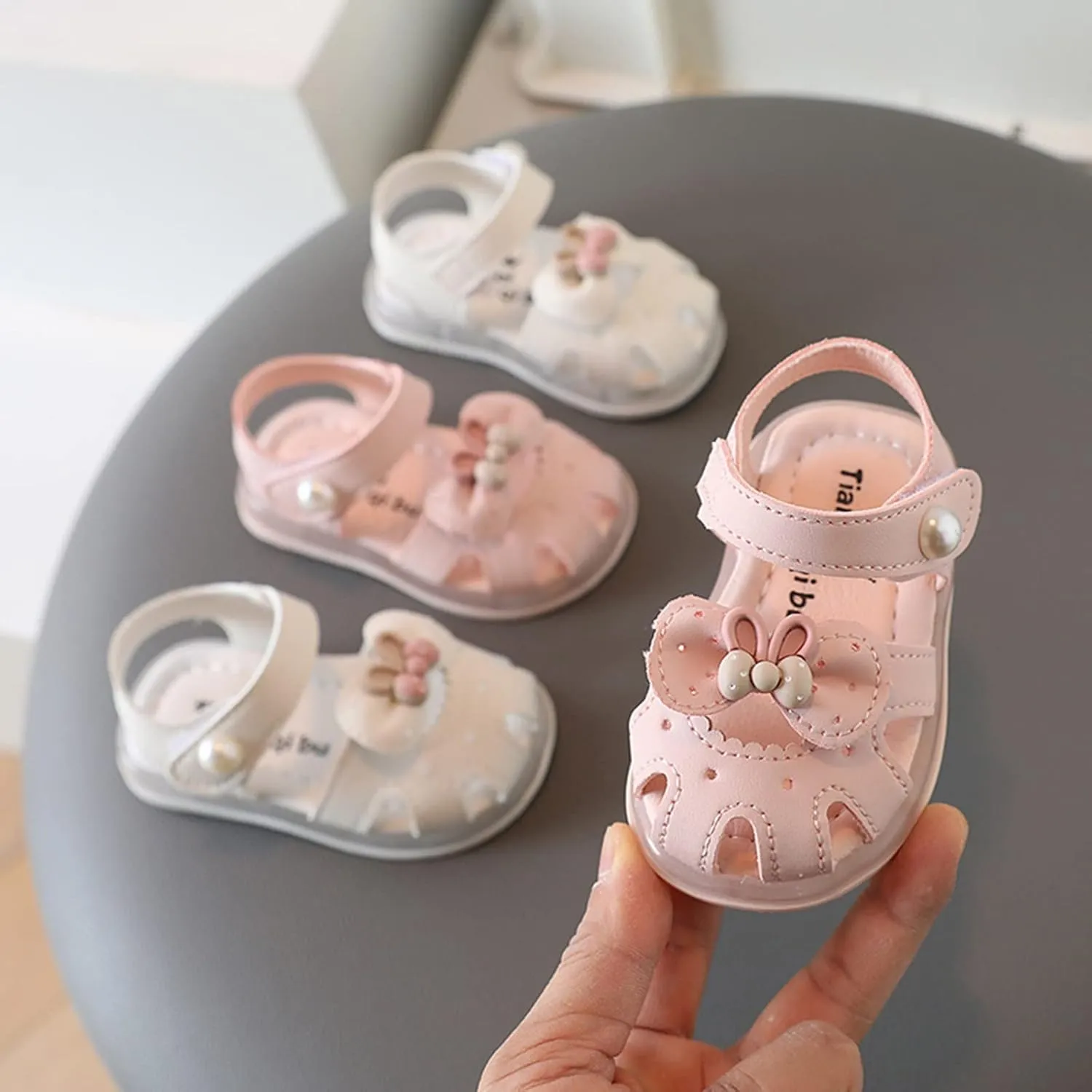Light Up Sandals for Baby Girl Boy Cute Luminous Closed Toe Soft Sole Lightweight Breathable Running Sneakers