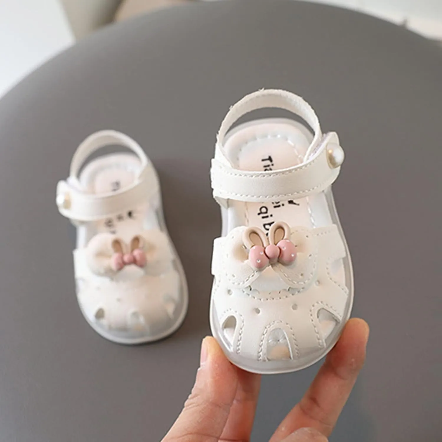 Light Up Sandals for Baby Girl Boy Cute Luminous Closed Toe Soft Sole Lightweight Breathable Running Sneakers