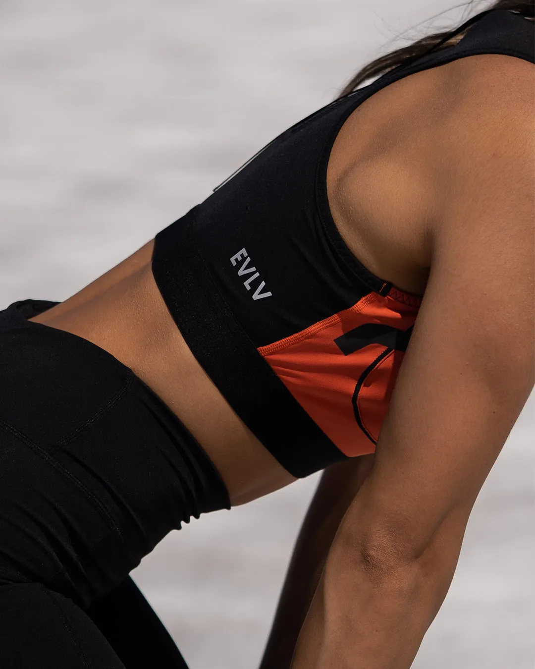 Zip Up Performance Bra